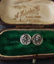 Load image into Gallery viewer, Skull earrings, sterling silver memento mori skull and crossbones. Handmade earrings.