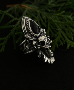 Crow skull and amethyst ring. Size 9