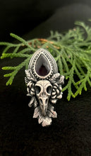 Load image into Gallery viewer, Crow skull and amethyst ring. Size 9