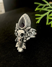 Load image into Gallery viewer, Crow skull and amethyst ring. Size 9