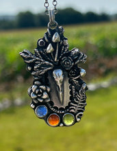 Load image into Gallery viewer, Crow skull, vesuvianite, kyanite and ruby pendant With extendable chain