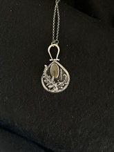 Load image into Gallery viewer, Dendritic agate pedant and chain. Sterling silver with 9k gold accents.