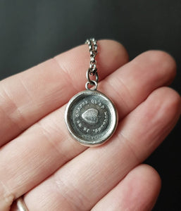 Oak leaf pendant. I remain faithful. Je ne change  qu&#39;en mourant. Antique wax seal pendant.