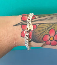 Load image into Gallery viewer, Unisex classic curb chain bracelet. Choice of clasp.  Choice of patina.  Made to order in your size.