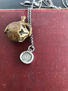 Dinna forget, tiny antique wax letters seal impression, silver handmade pendant.