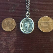 Load image into Gallery viewer, Trust, but be careful of whom you trust”.  “Fide sed cui vide”. Beware of people who are deceitful.  Georgian Tassie seal pendant.
