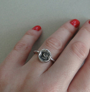 Silver raven ring. Silver Crow ring. Antique wax seal ring. Emblem of knowledge. Handmade in your size.