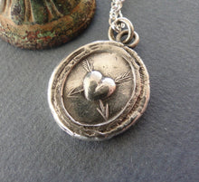 Load image into Gallery viewer, Antique wax seal pendant, Lovestruck heart.  True love gift. Cupid&#39;s arrows and heart pendant.