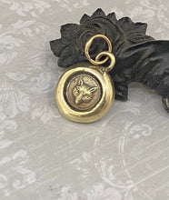 Load image into Gallery viewer, Solid 9 karat yellow gold Fox pendant.